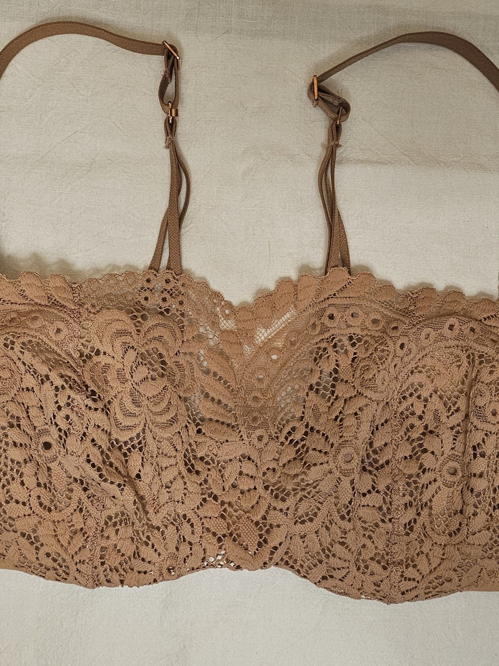 NWT. Aerie Lace Bra. Size 36B.